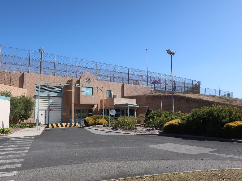 Image of the entrance to Albany Regional Prison